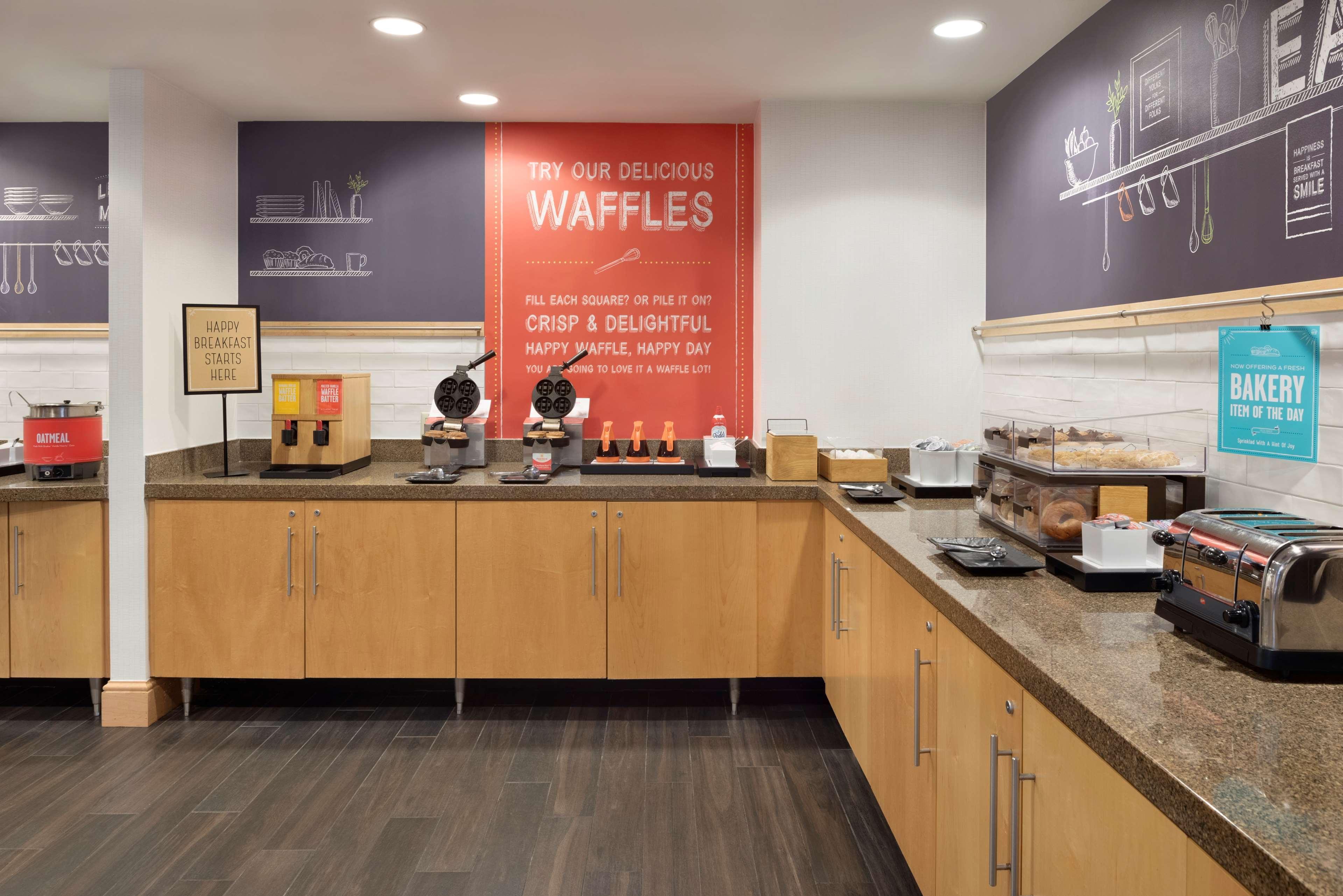 Hampton Inn & Suites Madison - West Ngoại thất bức ảnh