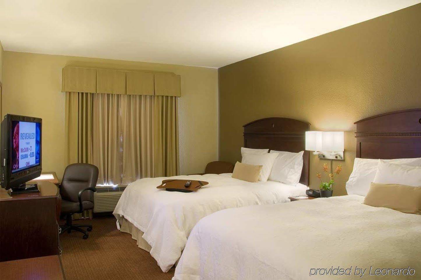 Hampton Inn & Suites Madison - West Ngoại thất bức ảnh