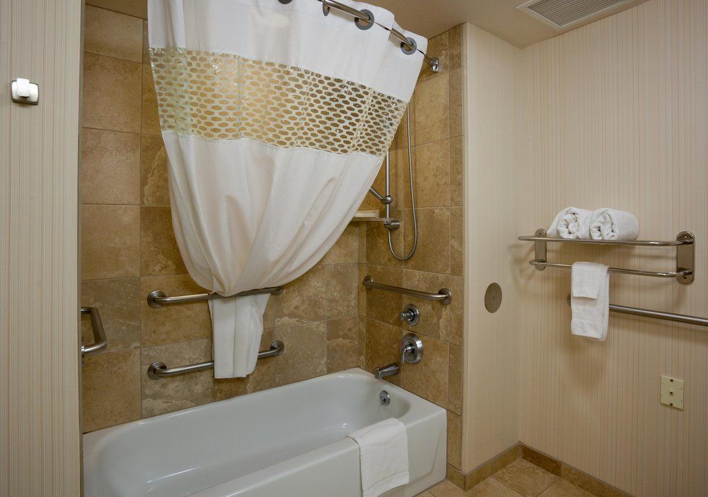 Hampton Inn & Suites Madison - West Ngoại thất bức ảnh